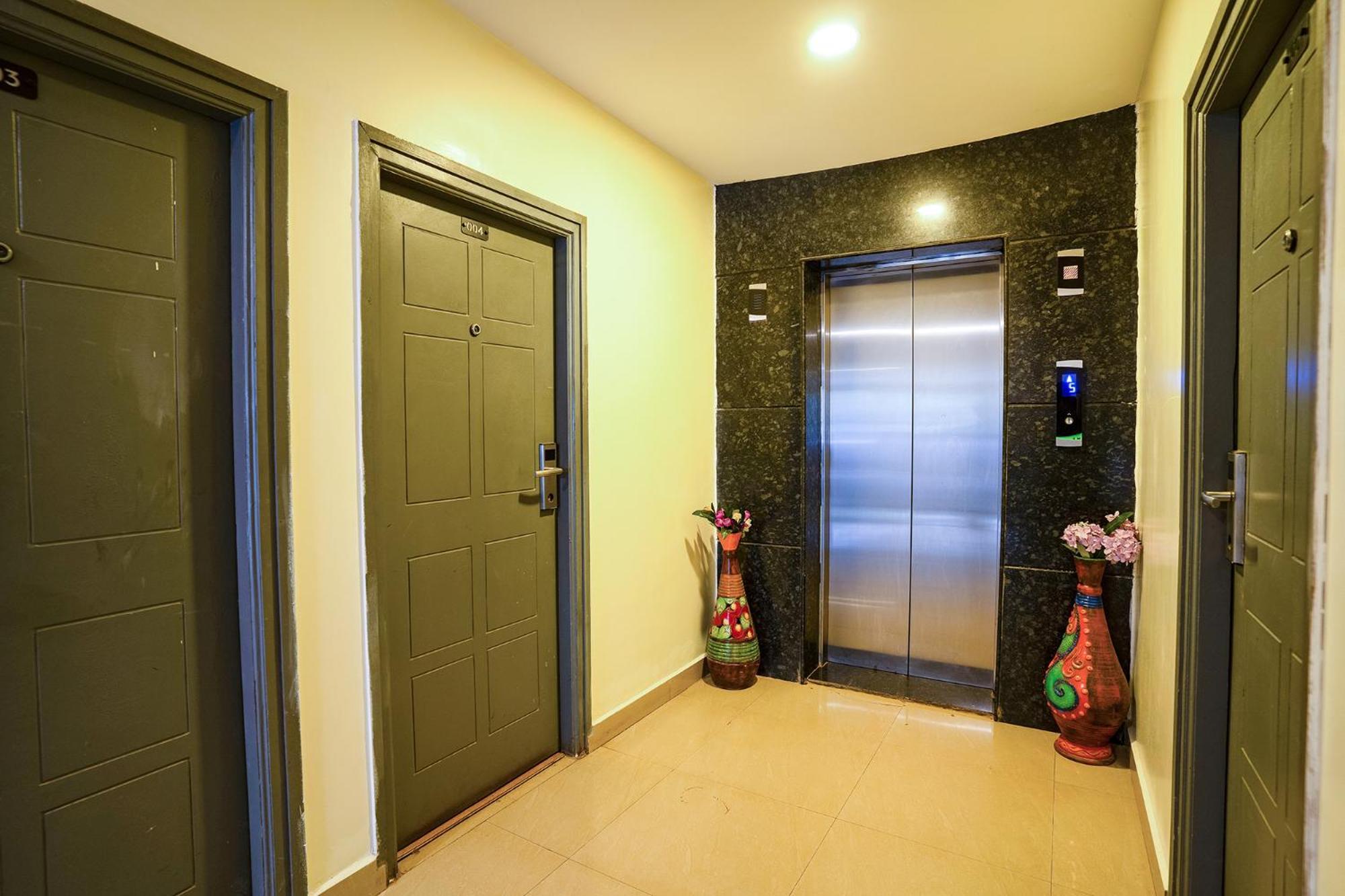 Fabhotel Royal Sterling- Manyata Tech Park Bangalore Exterior photo