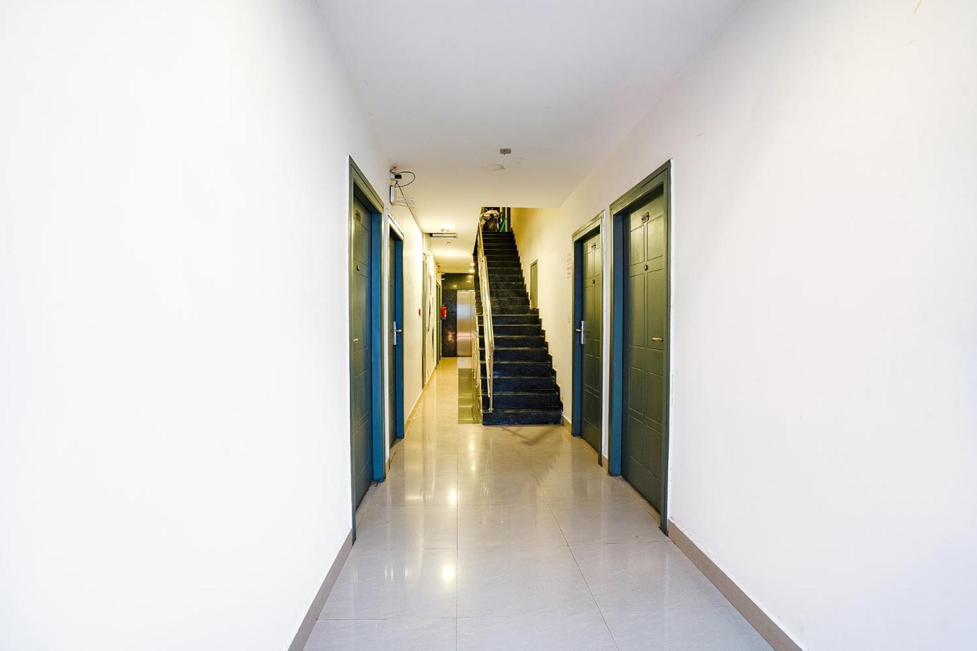 Fabhotel Royal Sterling- Manyata Tech Park Bangalore Exterior photo